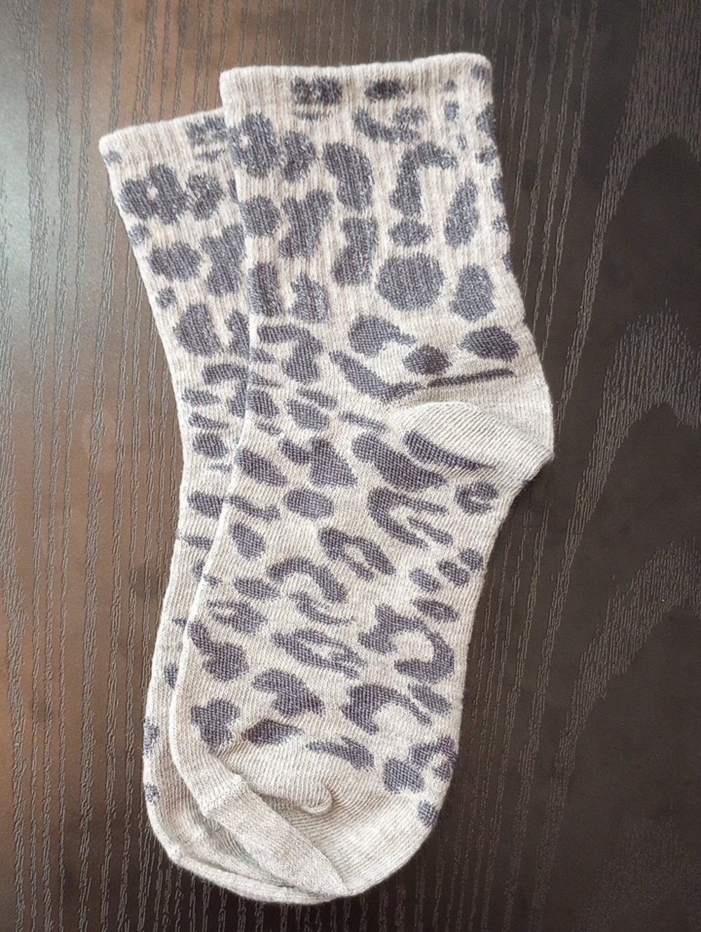Grey Leopard Print Crew Ankle Socks Soft Comfort